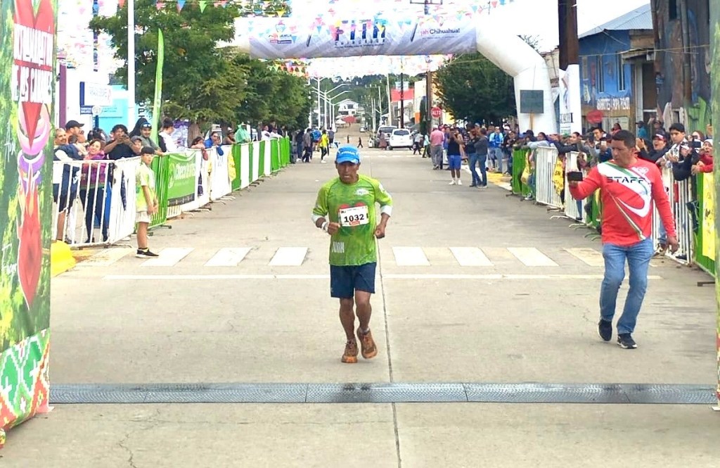 Ganan José Luis Nieto y Angélica Cabrera los 100K del Ultra Maratón de los Cañones&nbsp;2024