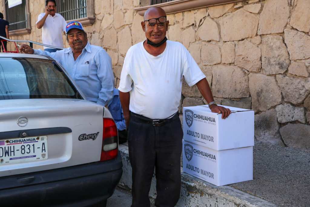Inicia la tercera entrega de apoyos alimentarios para adultos mayores y personas con discapacidad en&nbsp;Parral