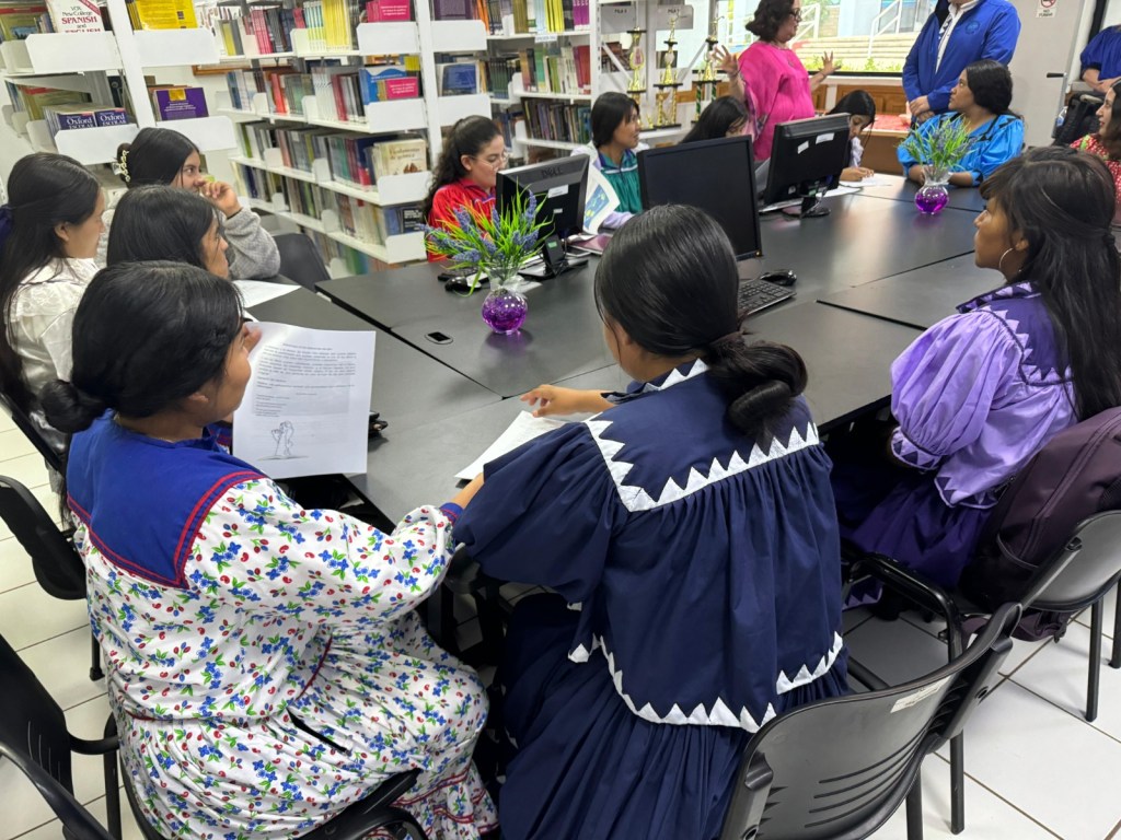 Participan alumnas de la UT Tarahumara en conversatorio sobre beneficios de la&nbsp;lectura