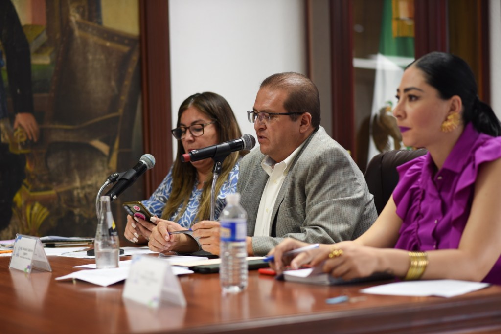 El Alcalde, Salvador Calderón Aguirre, pide retomar el trámite de autorización del fraccionamiento “Federico Ferro&nbsp;Gay”.