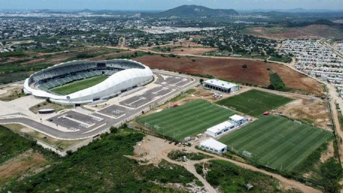Grupo Salinas finta al SAT: Anuncia obra pública, pero se regala canchas para el Mazatlán&nbsp;FC