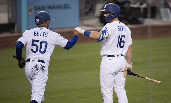 Dodgers evitan la tragedia y con un grand slam cardíaco se llevan el Juego 1 de la Serie Mundial ante Yankees en extra&nbsp;innings
