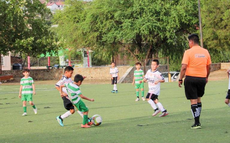 Arranca hoy la primera edición de la Copa Santos en Parral con 18 equipos de&nbsp;futbol