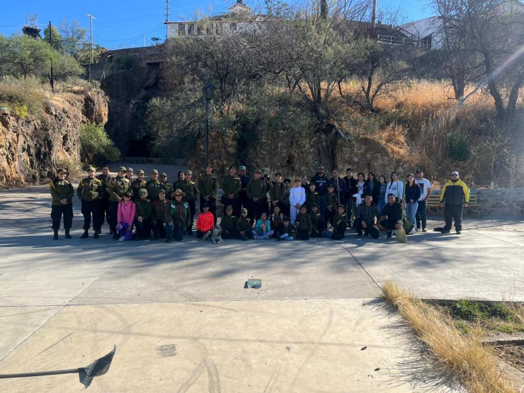 Trabaja Gobierno de Parral en actividades de limpieza en Mina la&nbsp;Prieta.