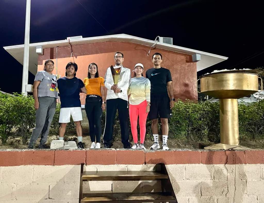 La Escuela Normal Experimental Miguel Hidalgo de Parral organizó la carrera de relevos con «Antorcha&nbsp;0límpica»