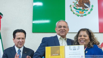 Reconocen en el Comité Olímpico Mexicano al cronista deportivo José Luis Barraza&nbsp;Infante