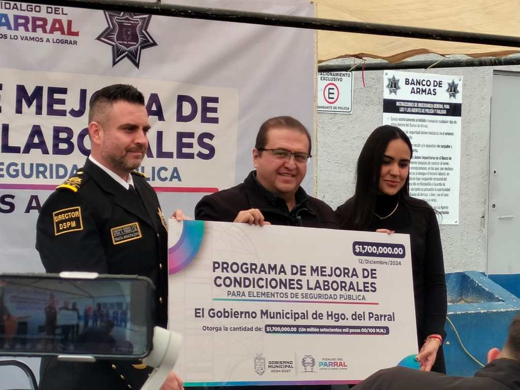 Beneficia Alcalde con más de un millón de pesos a 166 agentes de la&nbsp;DSPM