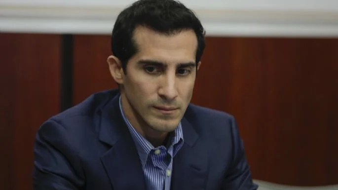 Rommel Pacheco recula: sí pagará las&nbsp;becas