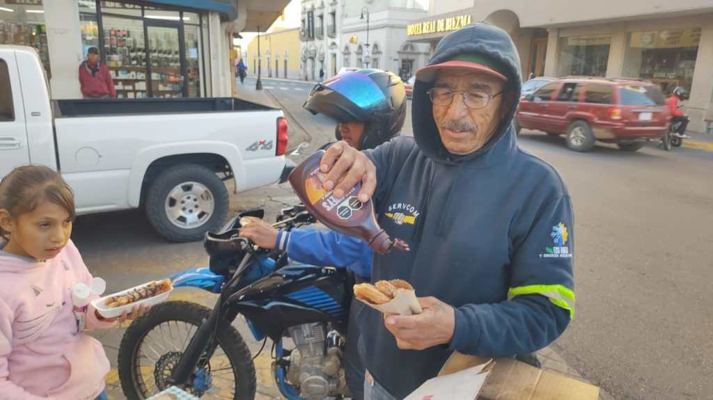 Ángel Corral: 60 años vendiendo churros en las calles de&nbsp;Parral