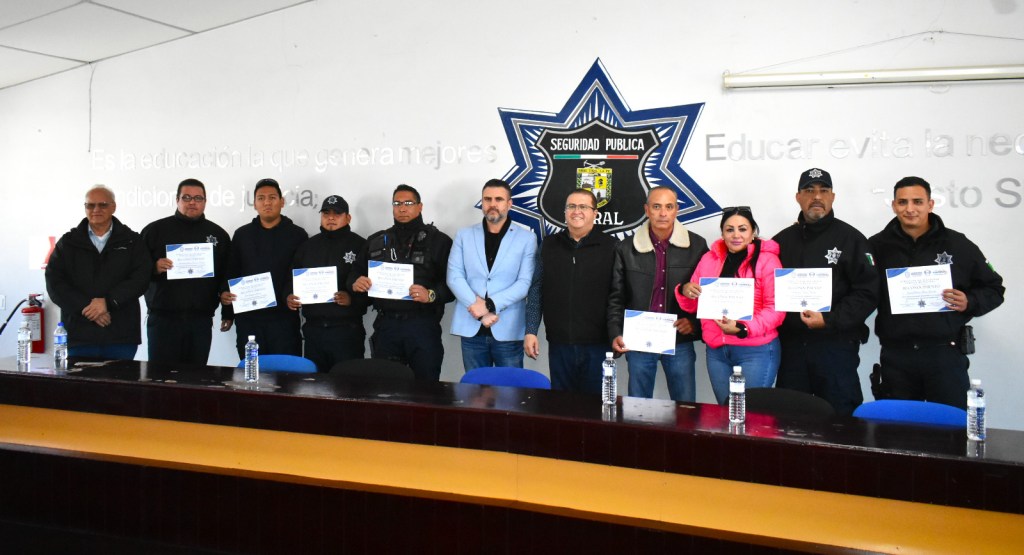 Reconoce el Gobierno de Parral a 8 policías por labores destacadas en favor de la&nbsp;comunidad