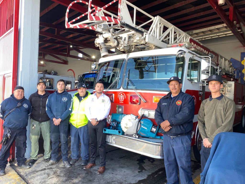 Empresarios donan herramienta al departamento de&nbsp;Bomberos.