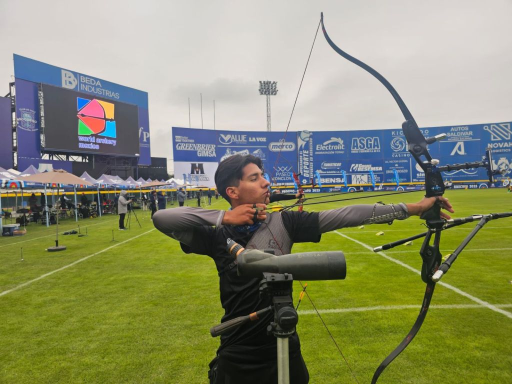 Estudiante de la UACH clasifica en Torneo Nacional de tiro con&nbsp;arco.