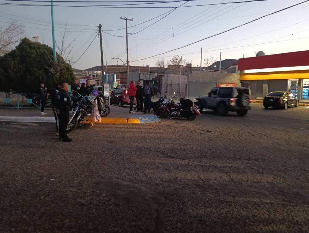Continúan promoviendo la campaña de concientización sobre el uso correcto del&nbsp;casco