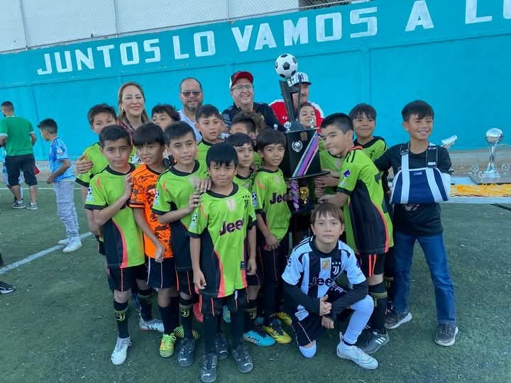 El título para Tin Papas en categoría 2015-2016 de la Liga Burocrática de&nbsp;Fútbol