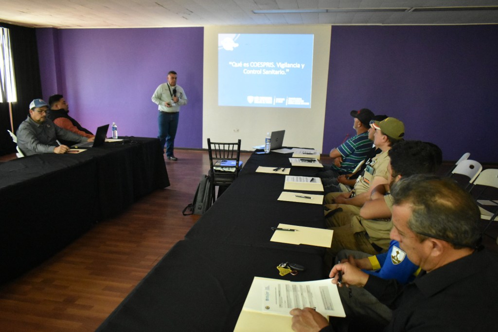 Personal del Municipio recibe capacitación impartida por la&nbsp;COESPRIS.