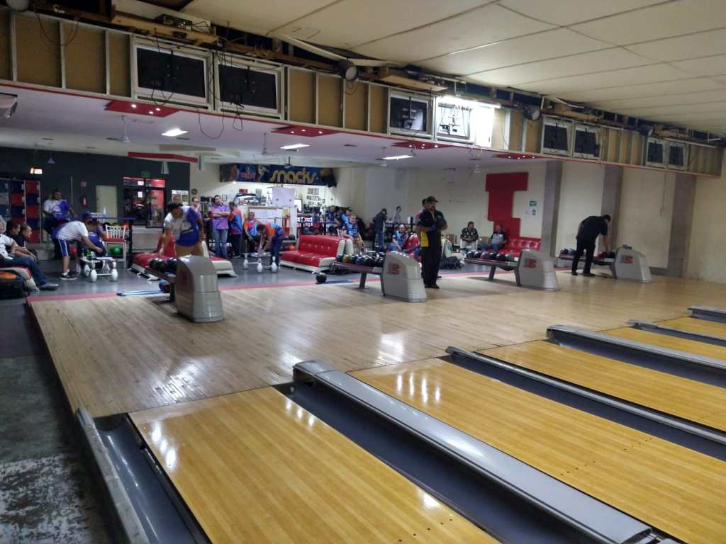 Ganó por limpia Pinturas Zaak en boliche&nbsp;comercial