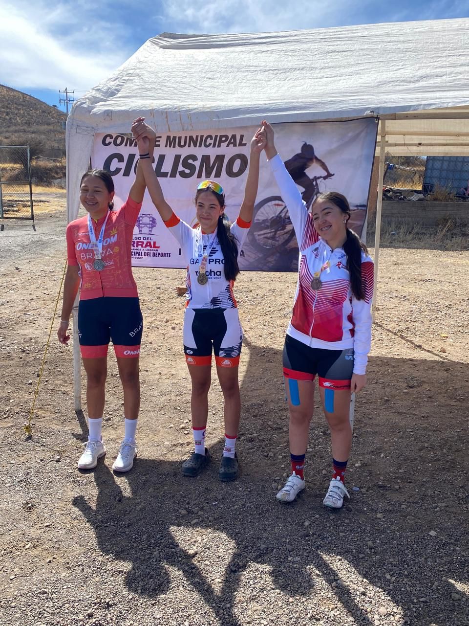 Brillan parralenses en Juegos Estatales CONADDE de ciclismo&nbsp;2025