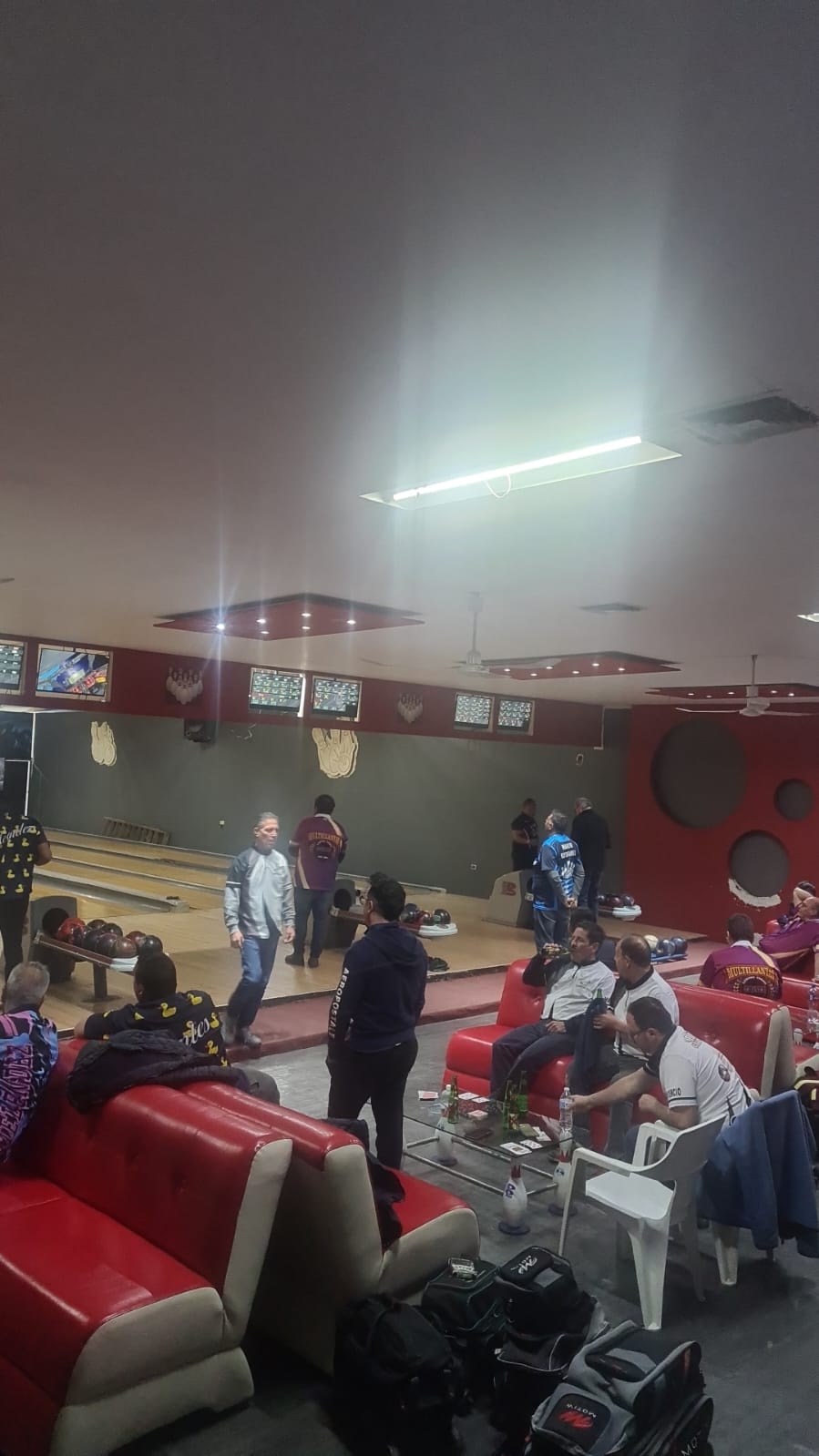 Con marca muy positiva Pinturas Zaak, es el líder del torneo comercial de boliche&nbsp;2025