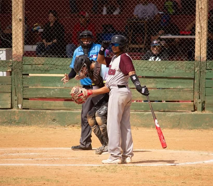 Recupera el liderato El Valle en la Liga Regional e&nbsp;Beisbol2025