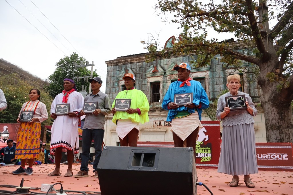 Gana atleta rarámuri la edición 2025 del Ultra Maratón Caballo&nbsp;Blanco