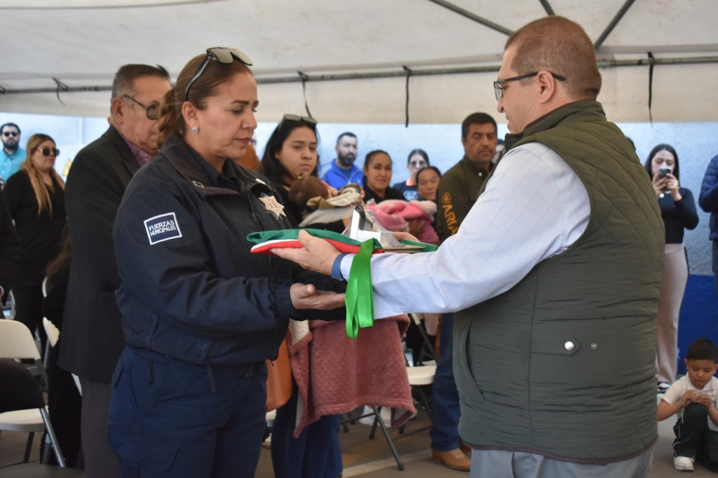 Rinden homenaje a elemento de Seguridad Pública Rutilo&nbsp;Cruz