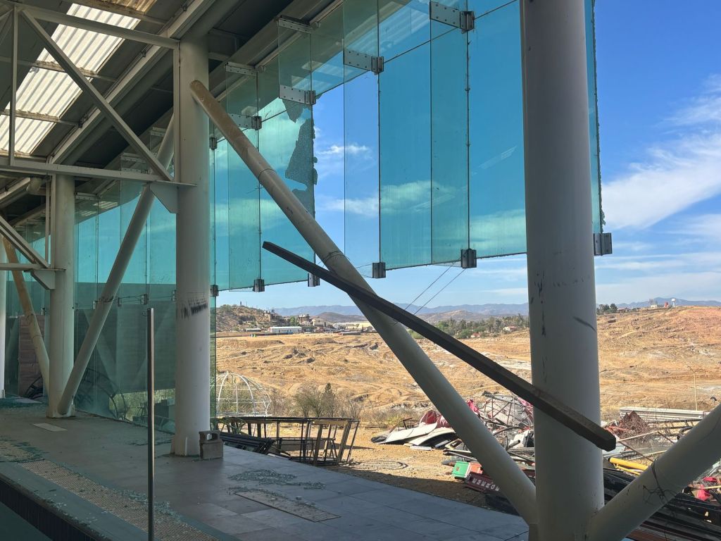 Regidor de deportes del municipio, lamenta deterioro del Polideportivo por el conflicto legal en el que se&nbsp;encuentra