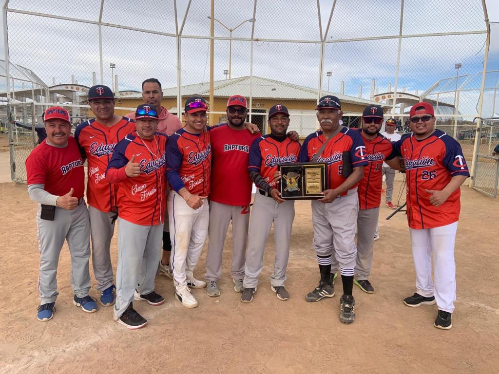 Educación Especial-Salvador Torres, flamante campeón del softbol magisterial sección 8 de primera&nbsp;fuerza