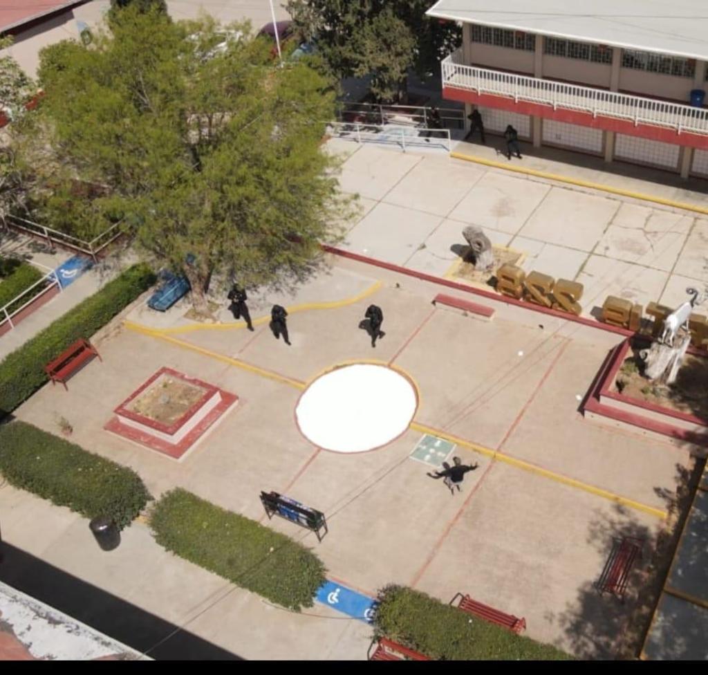 Participan más de 700 alumnos del CBTis 228 en simulacro de portación o uso de&nbsp;armas