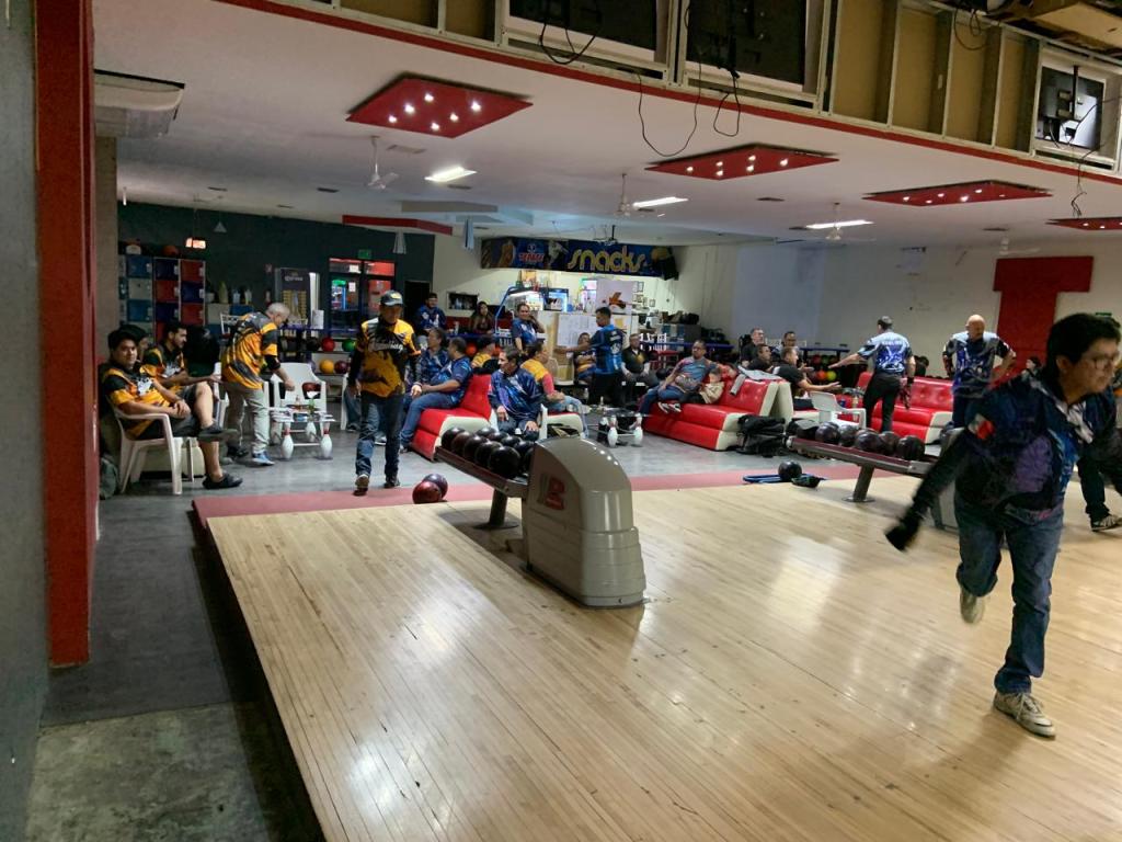 IGH y Laboratorio Alhin, comparten el liderato del boliche&nbsp;comercial