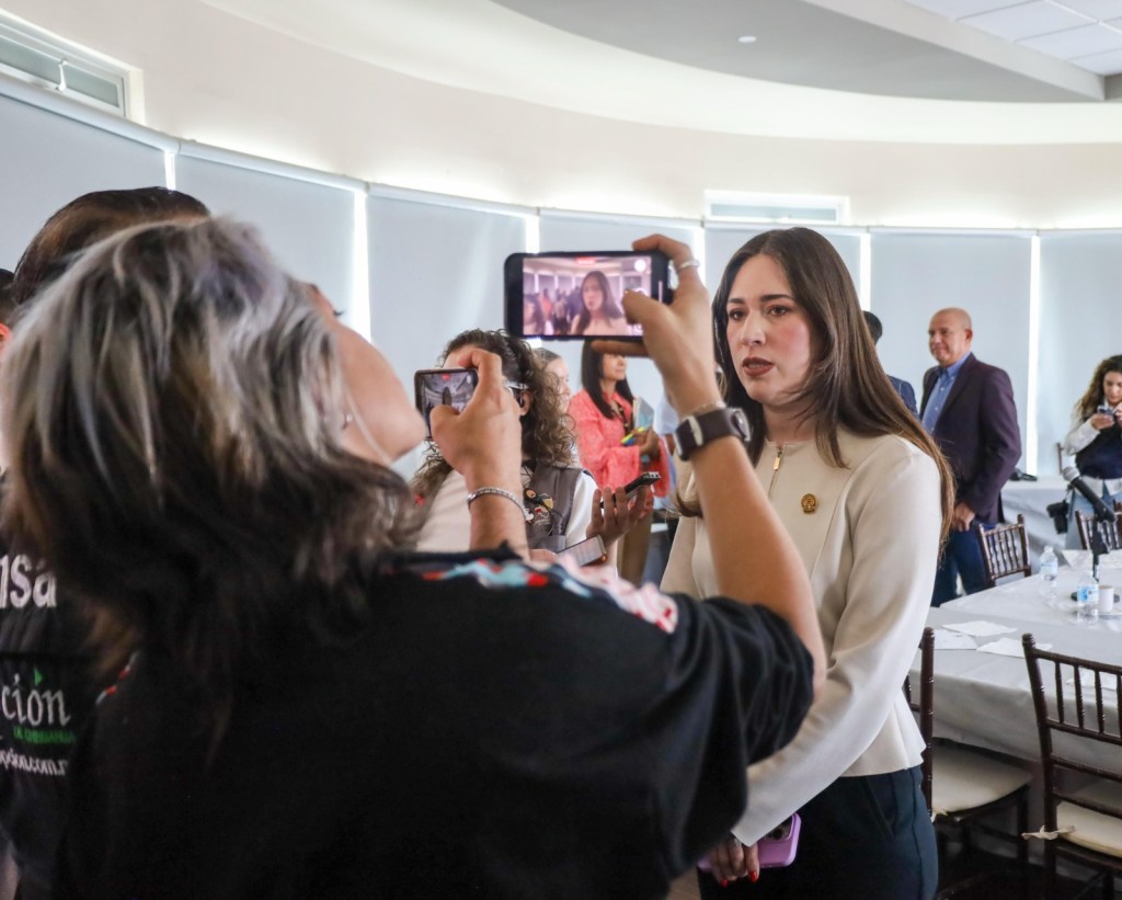 Denunció Alma Portillo bacterias en agua en Parral; Junta de Agua reacciona y promete&nbsp;potabilizadora
