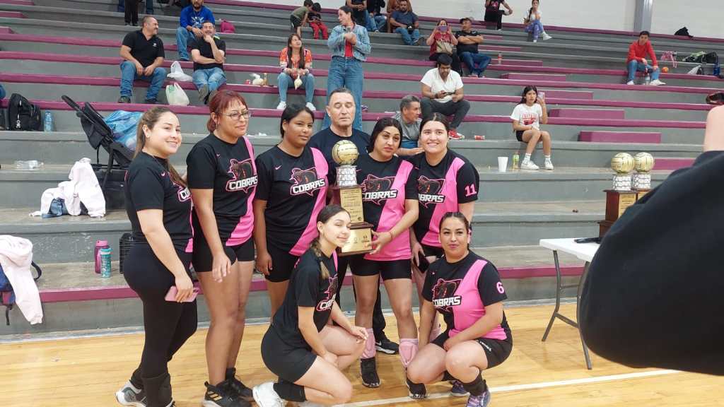 El título se lo llevó Cobras en voleibol femenil del grupo&nbsp;“B”