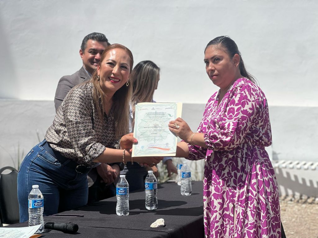 Concluyen 12 mujeres curso de repostería impulsado por DIF Municipal e&nbsp;Icatech