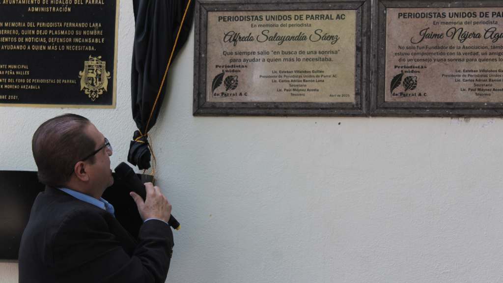 Reconocen legado de periodistas Parralenses en emotiva&nbsp;ceremonia