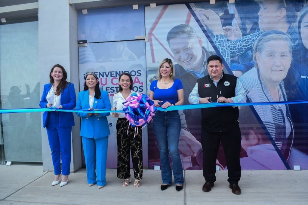 Gran éxito la apertura de la Casa de Enlace Ciudadano de Nancy “La China” Frías y Alfredo&nbsp;Chávez