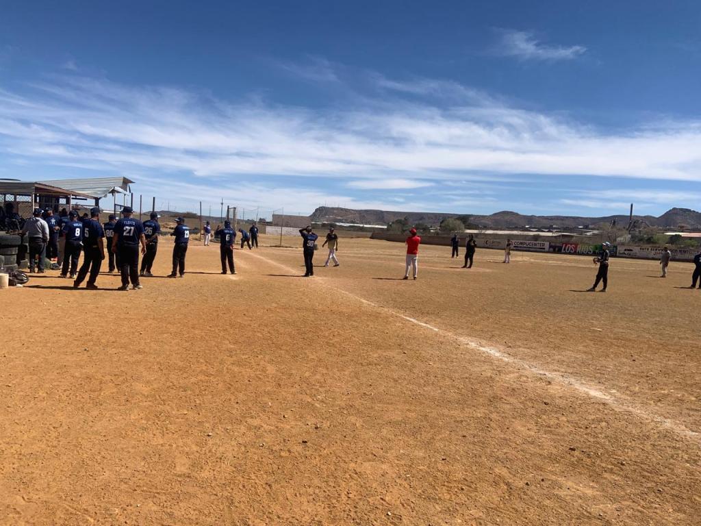 Cats And Dogs y Gorditas La Negrita los punteros de la Liga de Softbol&nbsp;Municipal