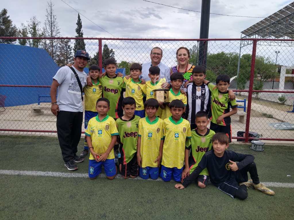 Tin Papas , se llevó la corona en 010-011 y 014-015 de la Liga Emiliano&nbsp;Zapata