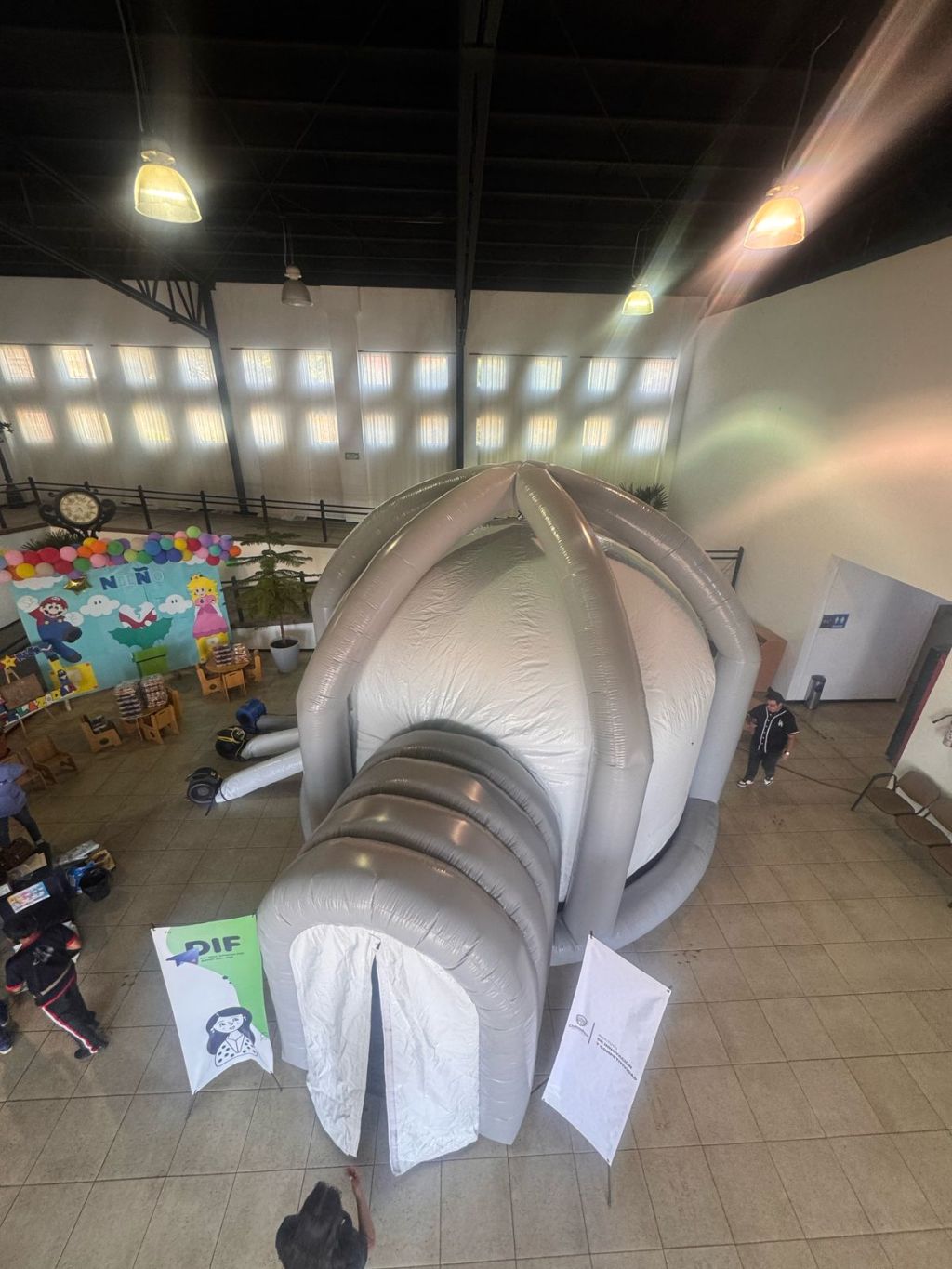 Presenta Gobierno de Parral experiencia inmersiva con domo de realidad&nbsp;virtual