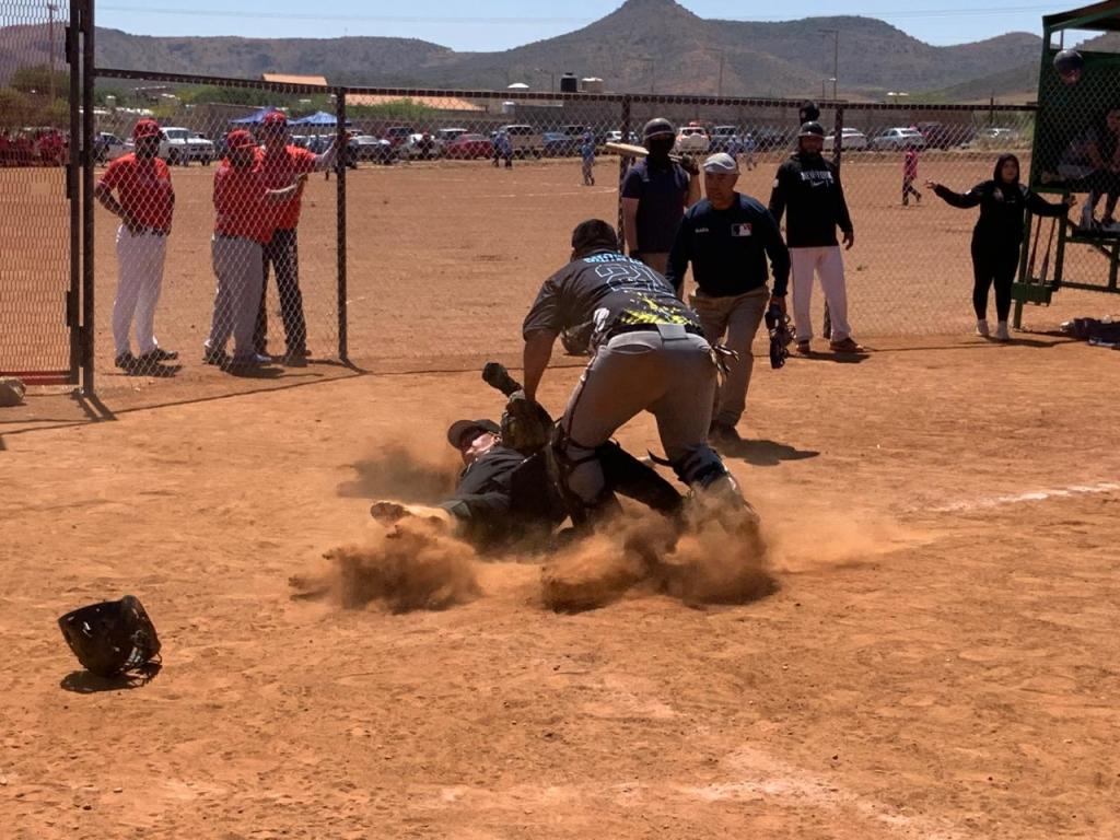 Transportes Martínez, mantiene la cima del softbol&nbsp;independiente
