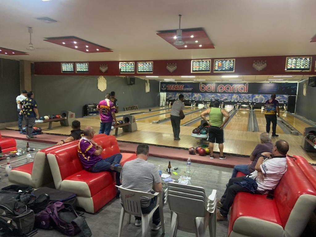 Triunfó por limpia JRZ Centro Cambiario en boliche&nbsp;comercial
