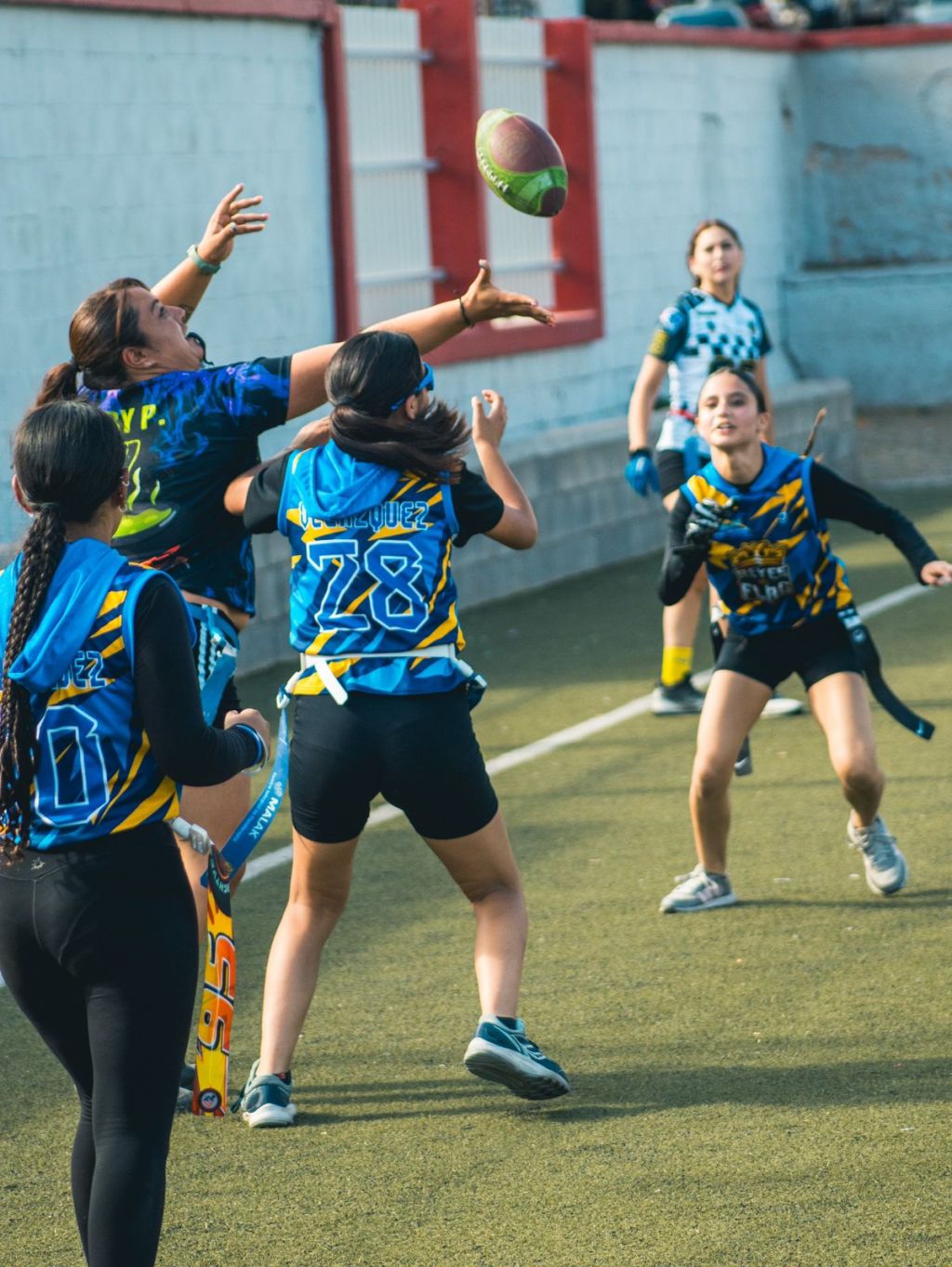 Triunfal debut de Nemesis en femenil del II Torneo de “Reyes del&nbsp;Flag”
