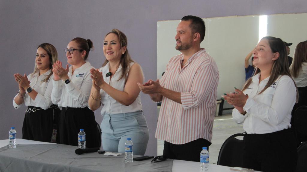DIF Municipal impulsa el emprendimiento local con el inicio del curso de&nbsp;piñatas