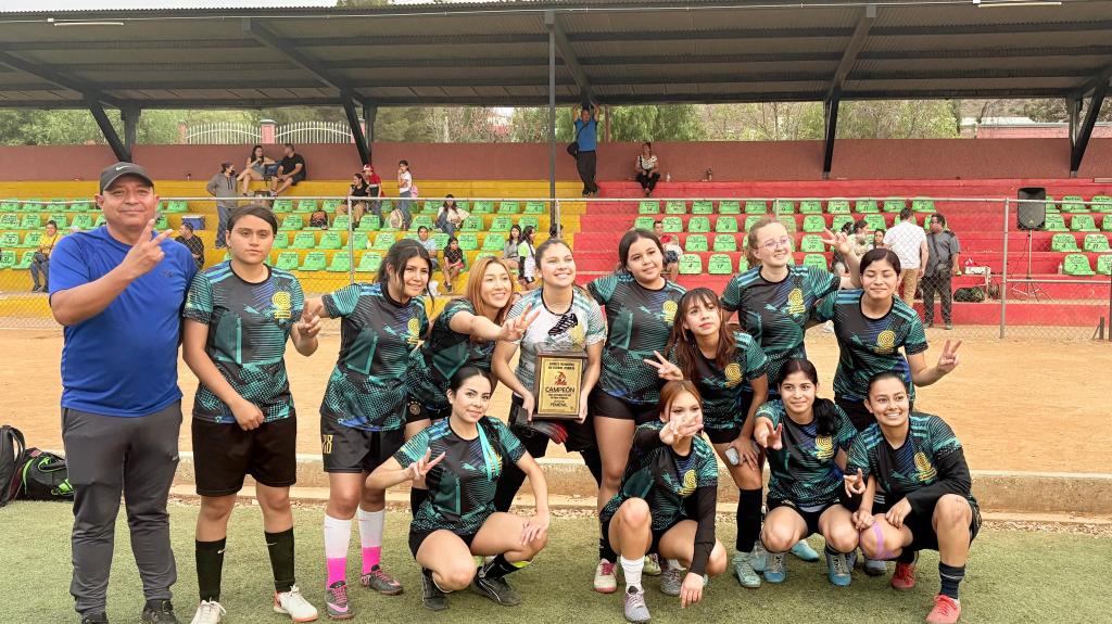 Cobach Plantel XII, bicampeón de la Liga Estudiantil de futbol&nbsp;femenil