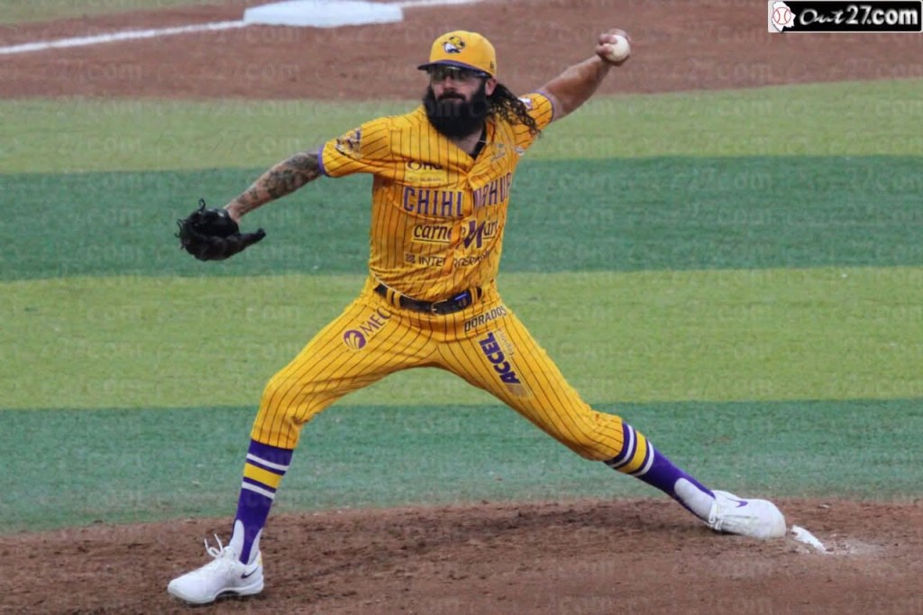 DORADOS DEJA EN EL TERRENO A LOS BRAVOSY RESCATA EL TERCERO DE LA&nbsp;SERIE