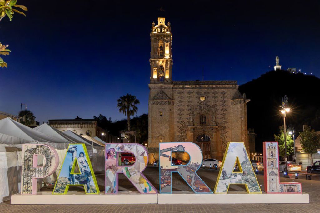 Renueva el Gobierno de Parral letras monumentales en la Plaza de la&nbsp;Identidad