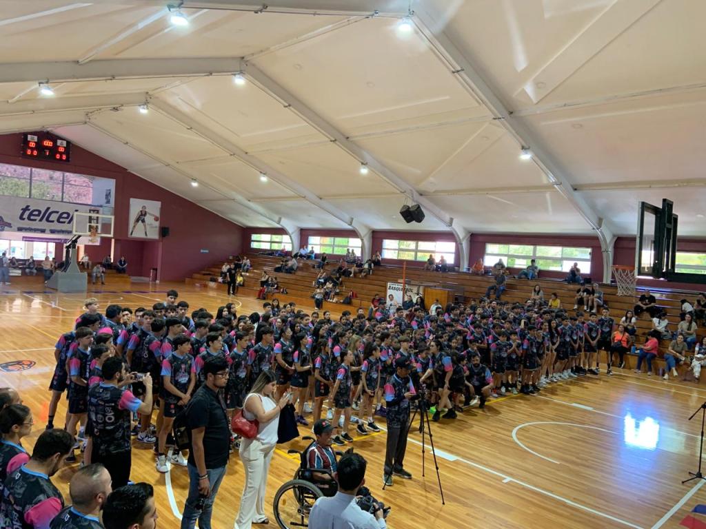 Fiesta de baloncesto en Parral con la VIII Copa Nacional Mineros&nbsp;A.C