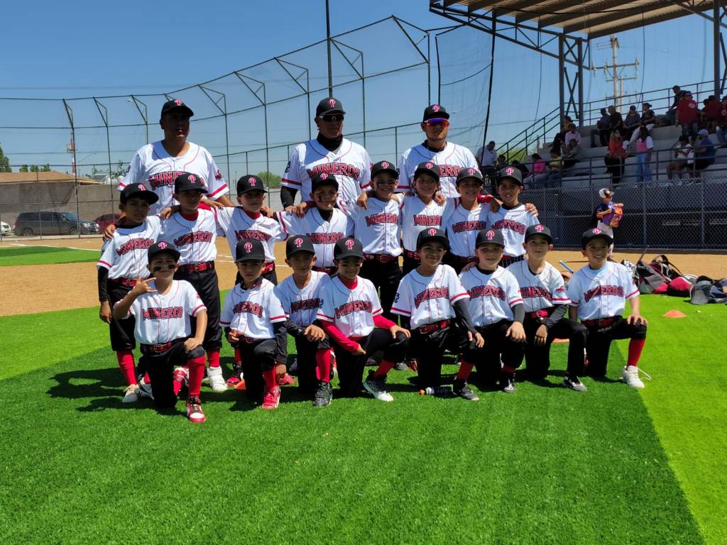 Con el pie derecho Mineritos 7-8 años en el estatal de&nbsp;beisbol
