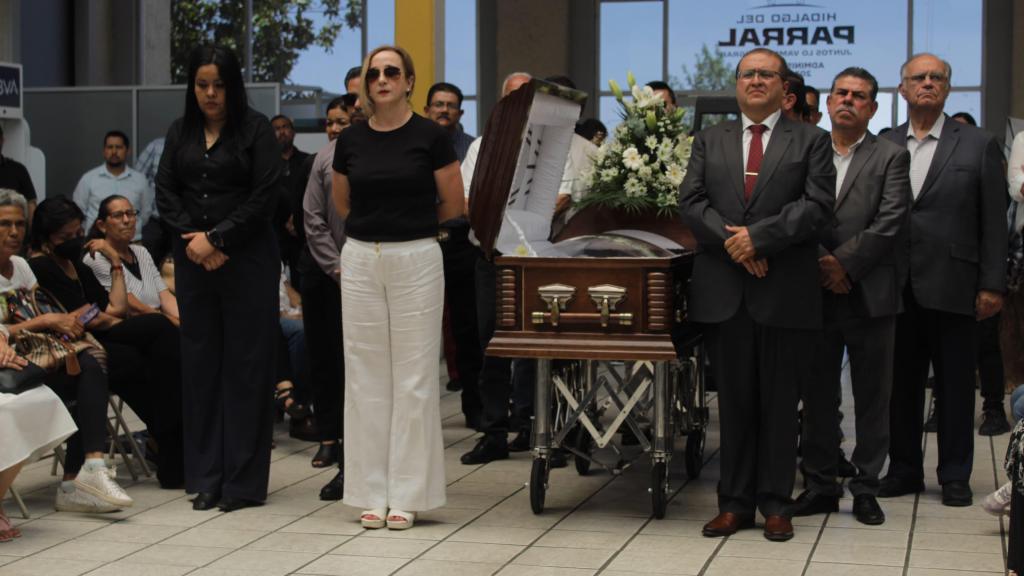 Rinde Gobierno de Parral homenaje póstumo a Jesús José “El Güero”&nbsp;Villalobos