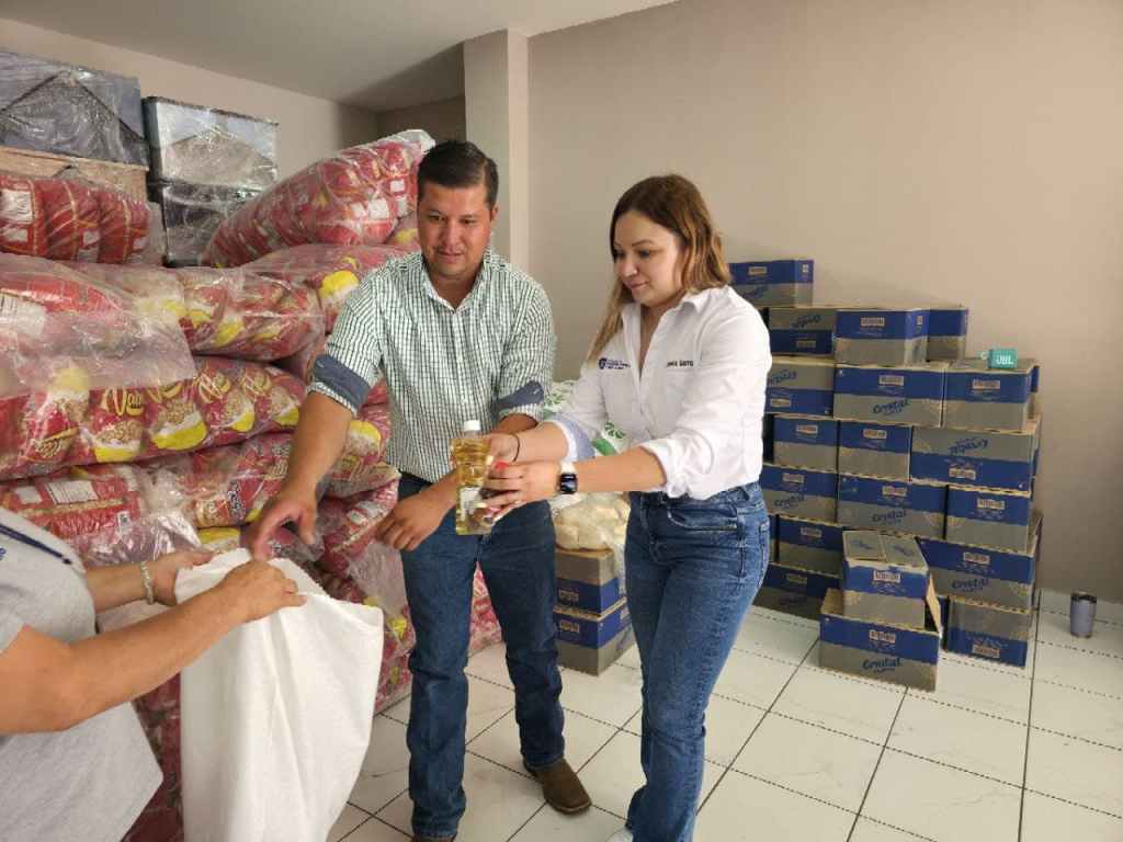 Entrega el Gobierno de Parral despensas del programa “Hoy Por&nbsp;Ti”