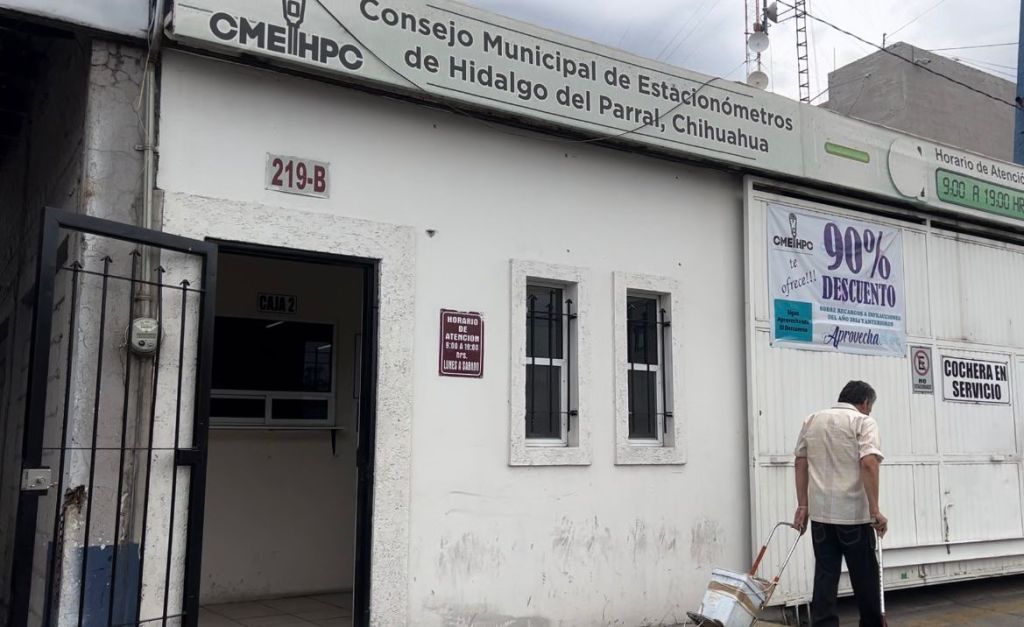 Gobierno de Parral mantiene descuento del 90% en recargos por infracciones de&nbsp;estacionómetros