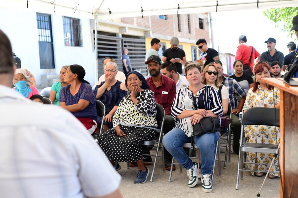 Inaugura Alcalde obra de pavimentación con concreto hidráulico en la colonia Che&nbsp;Guevara